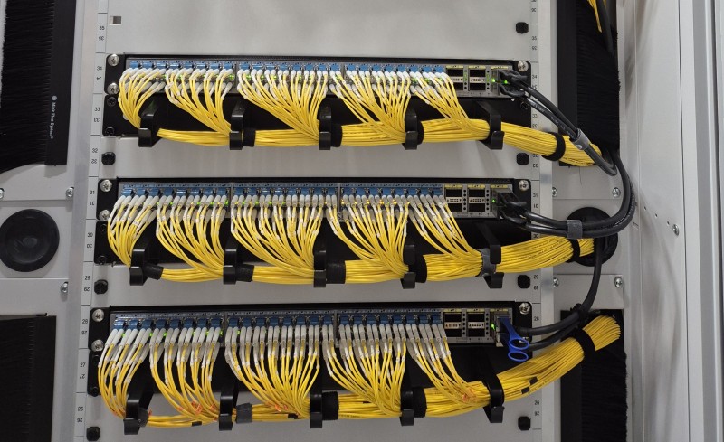 MIRhosting Is Now the Official SpeedIX Partner in Frankfurt (Equinix FR5/FR7)