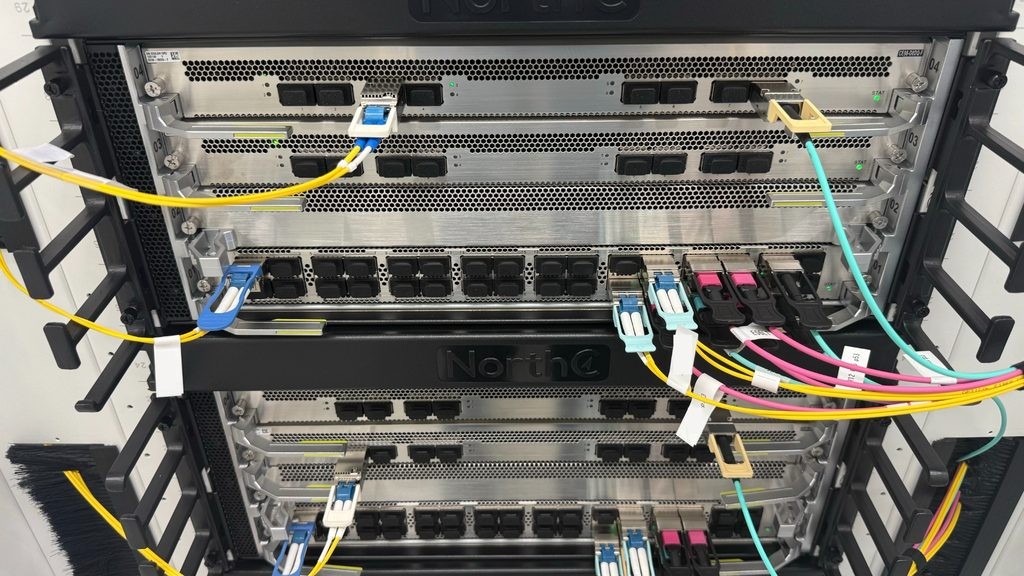 How MIRhosting Uses 400G ZR+ to Combine Data Sovereignty with High-Performance Inter-DC Connectivity